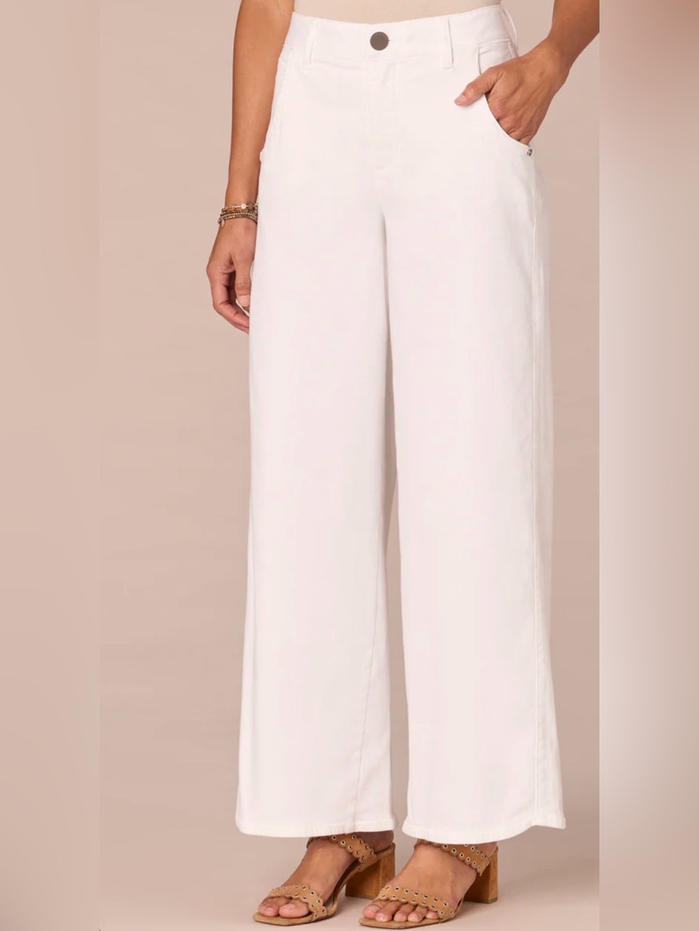 "Ab"solution Skyrise Dart Seam
Wide Leg Jeans with Tulip
Hem
